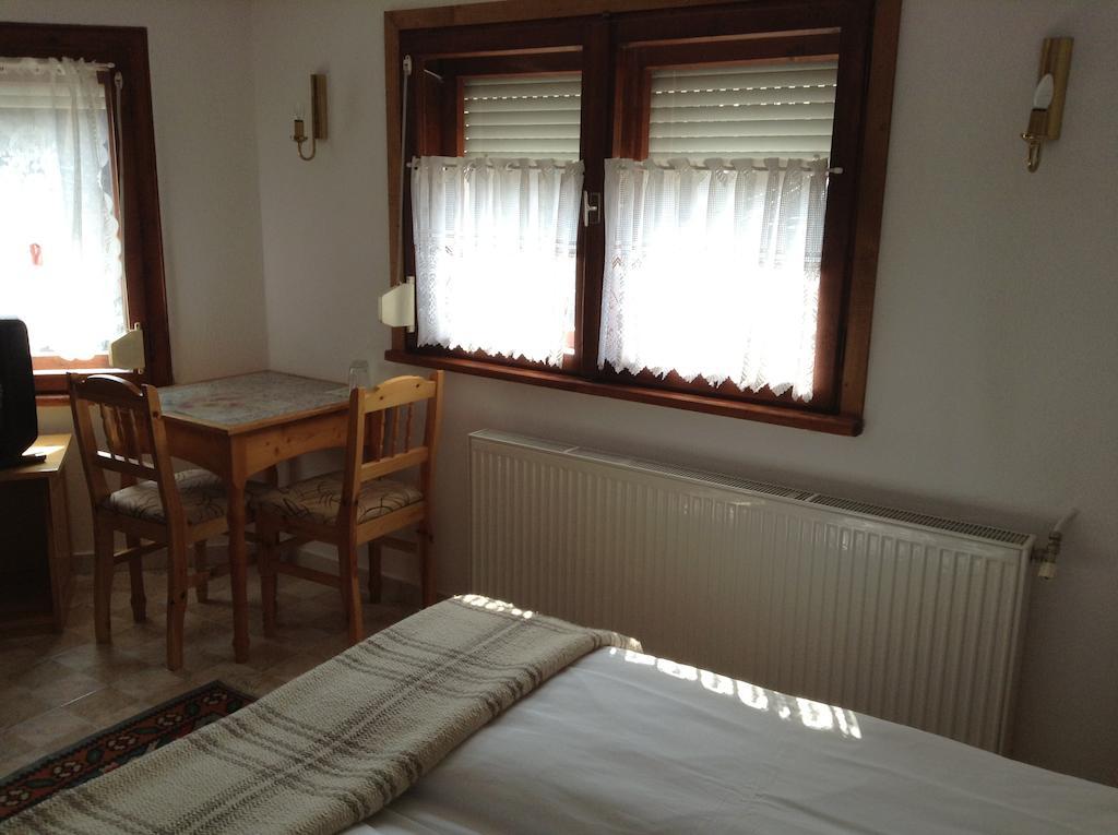 Vanda Guest House ارباناسي المظهر الخارجي الصورة